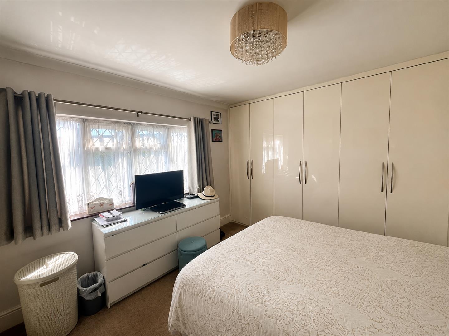 bedroom 1.png
